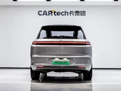 Li Auto Li L8 2022, 70000 км, за 30371.67 USD