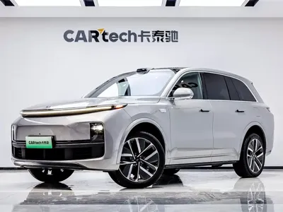 Li Auto Li L8 2022, 70000 км, за 30371.67 USD
