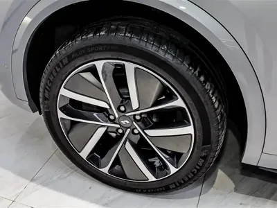 Li Auto Li L8 2022, 70000 км, за 30371.67 USD - фото 35