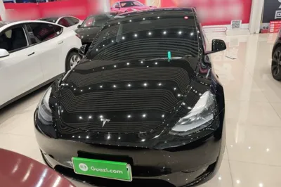 Tesla Model Y 2023, 72500 км, за 27866 USD