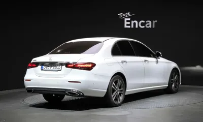 Mercedes-Benz E-Class 2023, 43722 км, за 25677.69 USD