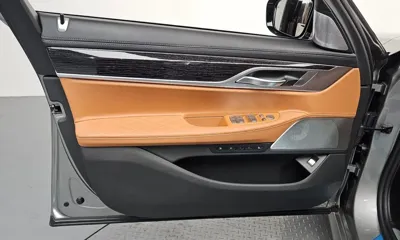 BMW 7-Series 2022, 51510 км, за 45884.21 USD - фото 24
