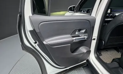 Mercedes-Benz GLB-Class 2021, 29100 км, за 21290.39 USD - фото 25