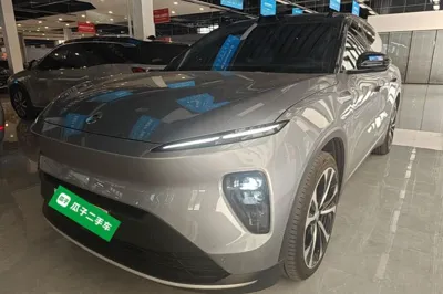 Nio ES8 · 2024 год