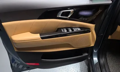 Kia Canival 2023, 56603 км, за 20145.61 USD - фото 24