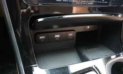 Kia Canival 2023, 56603 км, за 20145.61 USD - фото 33