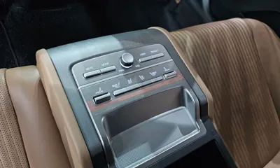 Hyundai Grandeur 2023, 47833 км, за 21333.86 USD - фото 30