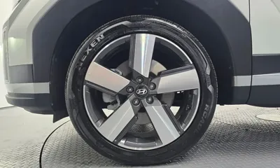Hyundai Santafe 2024, 16573 км, за 20808.72 USD