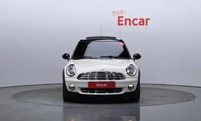 MINI Clubman 2010, 78750 км, за 2317.88 USD