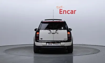 MINI Clubman 2010, 78750 км, за 2317.88 USD