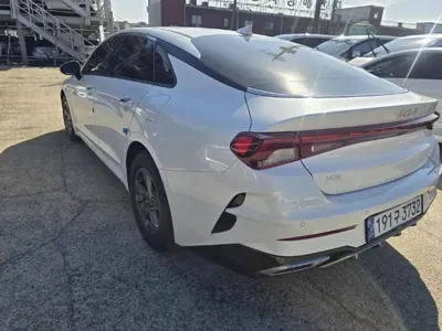 Kia K5 2023, 64732 км, за 12685.41 USD