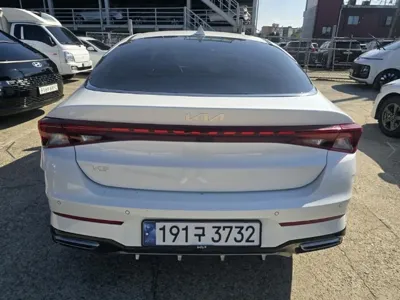Kia K5 2023, 64732 км, за 12685.41 USD