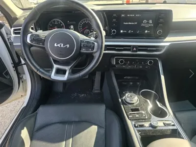 Kia K5 2023, 64732 км, за 12685.41 USD - фото 6