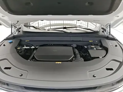 Li Auto Li L7 2025, 9100 км, за 36741.49 USD - фото 20