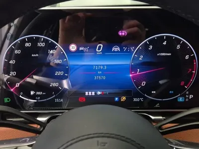 Mercedes-Benz S-Class 2022, 37570 км, за 59012.74 USD - фото 6