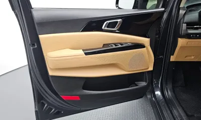 Kia Canival 2023, 8390 км, за 22149.85 USD - фото 24