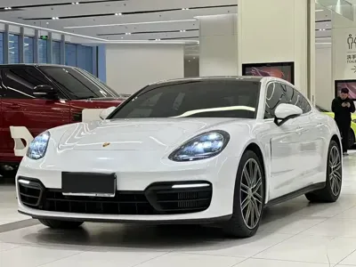 Porsche Panamera · 2021 год