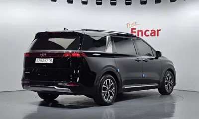 Kia Canival 2023, 95425 км, за 17876.87 USD