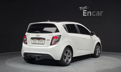 ChevroletGMDaewoo Aveo 2015, 106804 км, за 2539.56 USD
