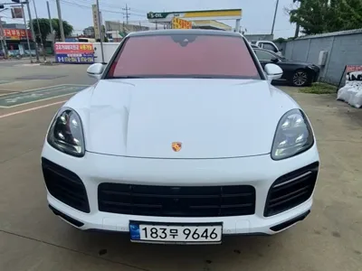 Porsche Cayenne 2023, 54000 км, за 72206.91 USD