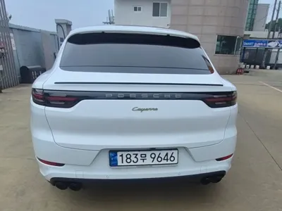 Porsche Cayenne 2023, 54000 км, за 72206.91 USD