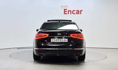 Kia K7 2014, 180311 км, за 4594.98 USD