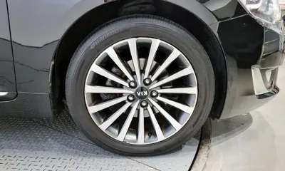 Kia K7 2014, 180311 км, за 4594.98 USD