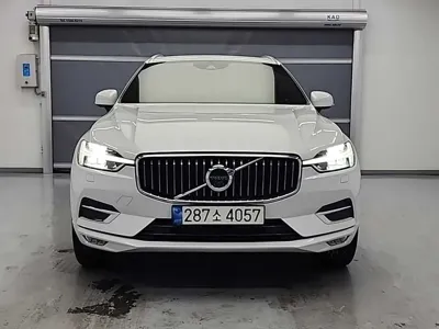 Volvo XC60 2021, 88121 км, за 24690.57 USD