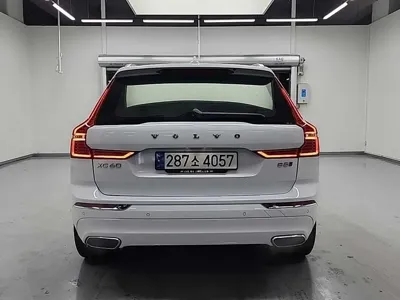 Volvo XC60 2021, 88121 км, за 24690.57 USD