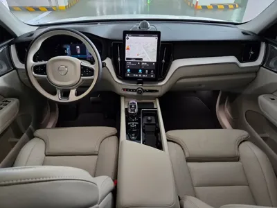 Volvo XC60 2026, 3951 км, за 47780 USD - фото 7