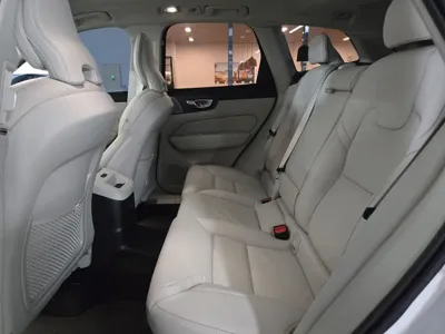 Volvo XC60 2026, 3951 км, за 47780 USD - фото 11