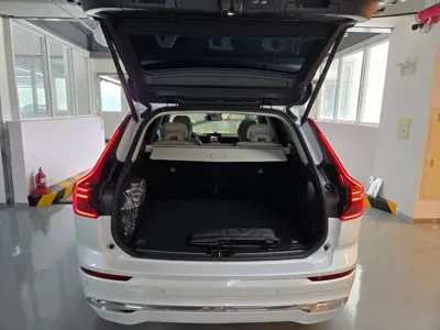 Volvo XC60 2026, 3951 км, за 47780 USD - фото 12