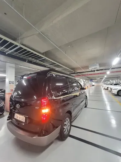 Hyundai Starex 2016, 90000 км, за 10437.18 USD