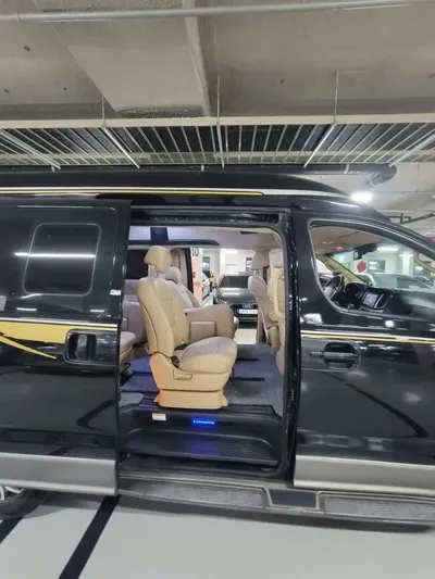 Hyundai Starex 2016, 90000 км, за 10358.31 USD - фото 19