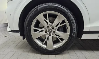 Genesis GV70 2021, 45696 км, за 23532.46 USD