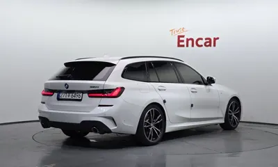 BMW 3-Series 2022, 63836 км, за 18883.89 USD