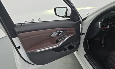 BMW 3-Series 2022, 63836 км, за 18883.89 USD - фото 24