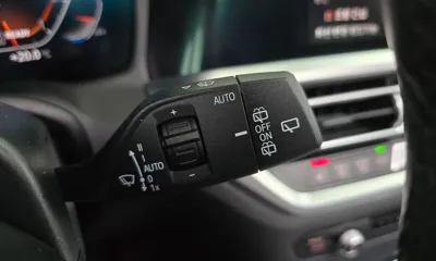 BMW 3-Series 2022, 63836 км, за 18883.89 USD - фото 28