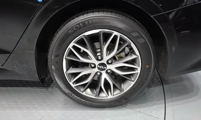 Kia K5 2022, 77316 км, за 12026.26 USD