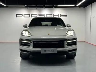 Porsche Cayenne 2025, 4900 км, за 132133.99 USD