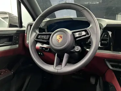 Porsche Cayenne 2025, 4900 км, за 132133.99 USD - фото 11