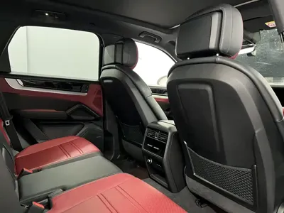 Porsche Cayenne 2025, 4900 км, за 132133.99 USD - фото 14