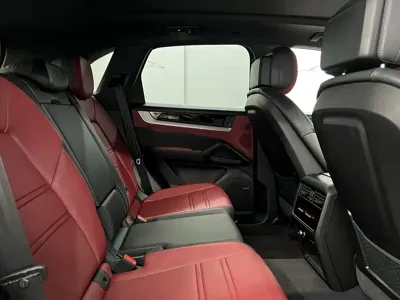 Porsche Cayenne 2025, 4900 км, за 132133.99 USD - фото 15