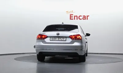 Volkswagen Passat 2014, 89069 км, за 3517.92 USD