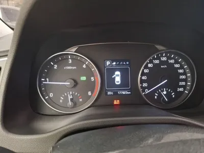 Hyundai Avante 2016, 177932 км, за 3965.62 USD - фото 7