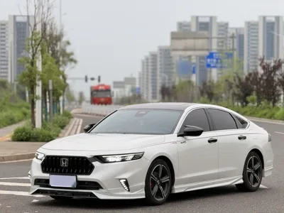 Honda Inspire · 2025 год