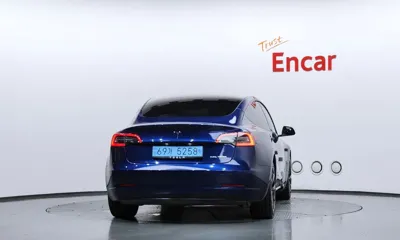 Tesla Model 3 2021, 88819 км, за 18773.15 USD