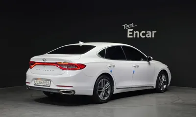 Hyundai Grandeur 2017, 135061 км, за 7735.81 USD