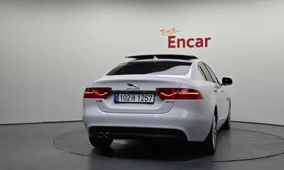 Jaguar XE 2016, 85278 км, за 4465.16 USD