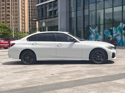 BMW 3 Series 2021, 56000 км, за 26014.8 USD